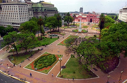 Вид сверху на площадь Plaza de Mayo в Буэнос-Айресе в Аргентине Площадь Plaza de Mayo Буэнос-Айресе в Аргентине, Южная Америка